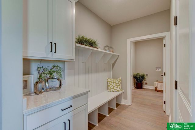 17523 Greenleaf Drive, Omaha, NE 68136