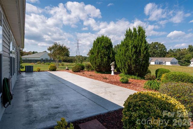 3327 Covelo Court, Charlotte, NC 28262