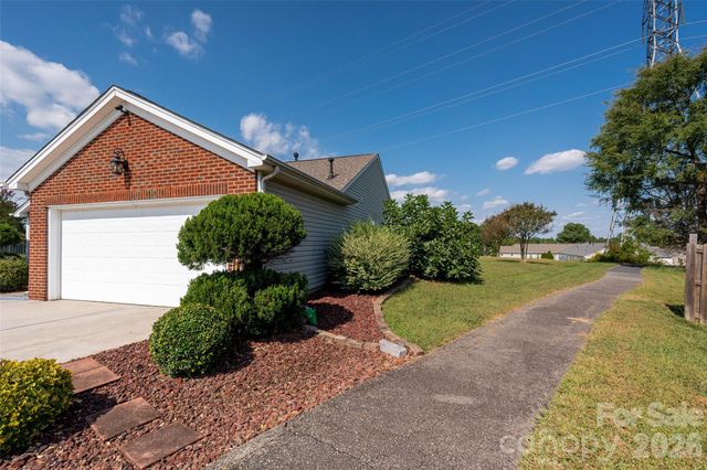 3327 Covelo Court, Charlotte, NC 28262