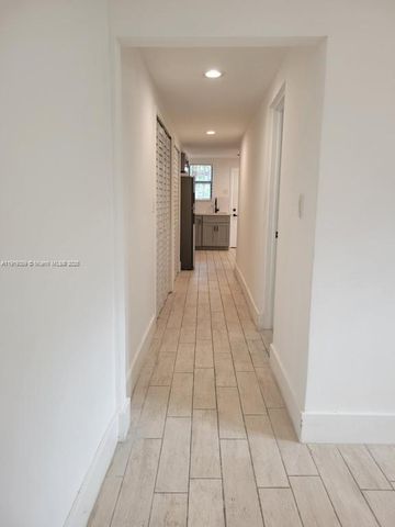 445 SW 3rd St 1, Miami, FL 33130