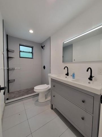 445 SW 3rd St 1, Miami, FL 33130