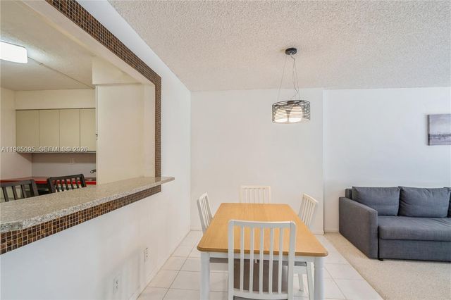 18151 NE 31st Court 205, Aventura, FL 33160