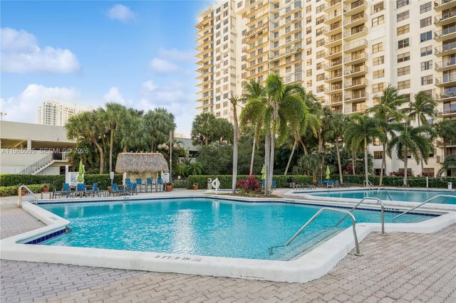 18151 NE 31st Court 205, Aventura, FL 33160