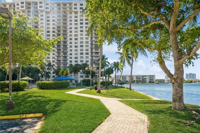 18151 NE 31st Court 205, Aventura, FL 33160