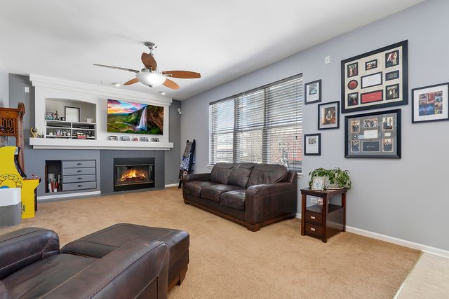 749 Lenox Avenue, Bolingbrook, IL 60490