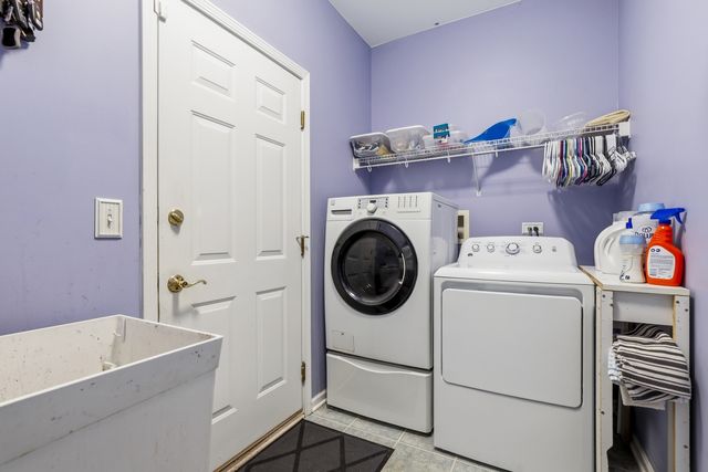 749 Lenox Avenue, Bolingbrook, IL 60490