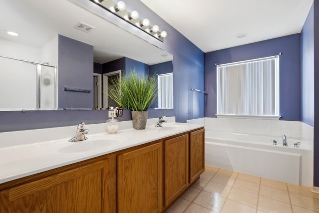 749 Lenox Avenue, Bolingbrook, IL 60490