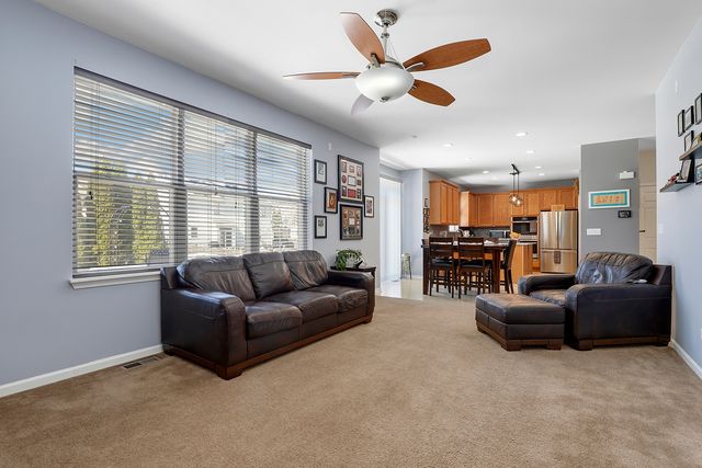 749 Lenox Avenue, Bolingbrook, IL 60490