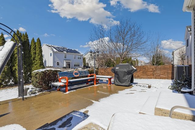 749 Lenox Avenue, Bolingbrook, IL 60490