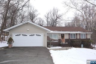 97 Squaw Brook Road, North Haledon, NJ 07508