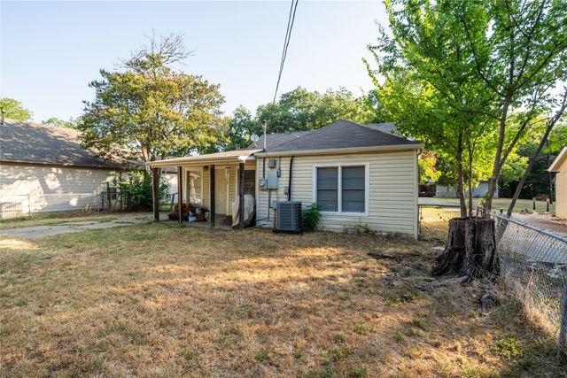 121 W Damon Street, Terrell, TX 75160