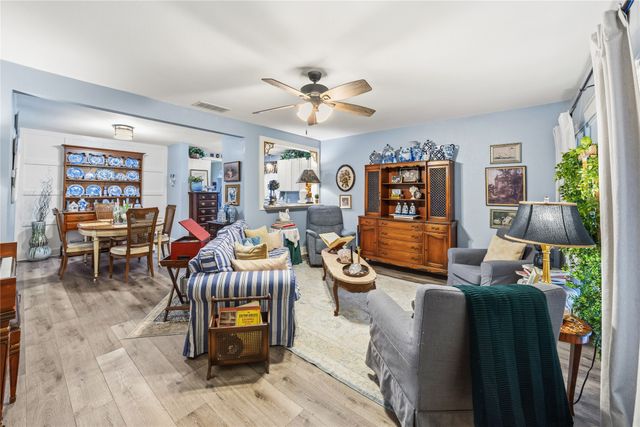 121 W Damon Street, Terrell, TX 75160