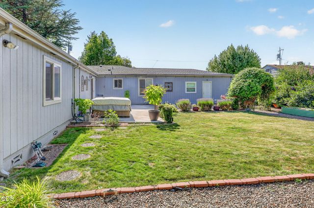2680 Elliott Avenue, Medford, OR 97501