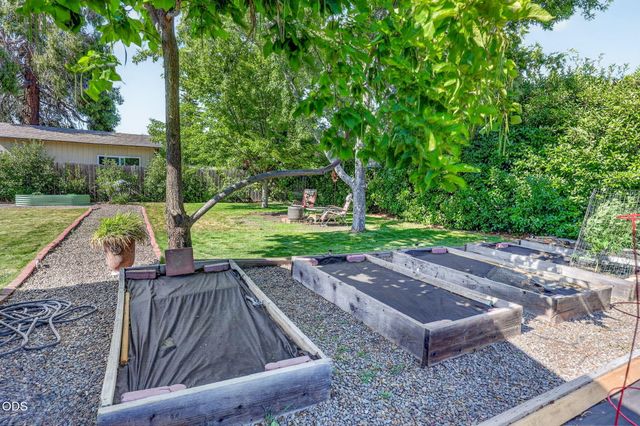 2680 Elliott Avenue, Medford, OR 97501
