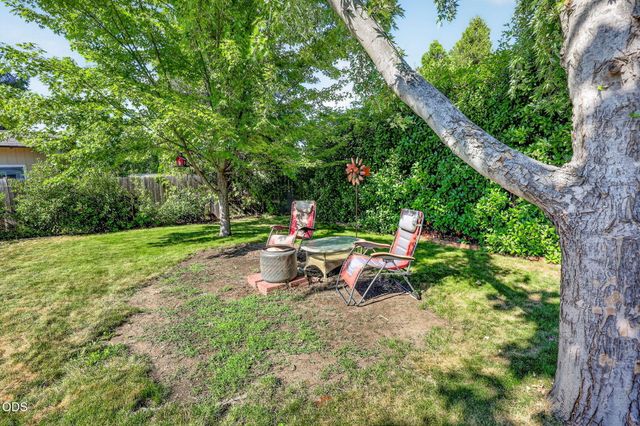2680 Elliott Avenue, Medford, OR 97501