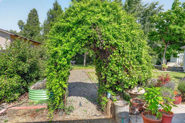 2680 Elliott Avenue, Medford, OR 97501