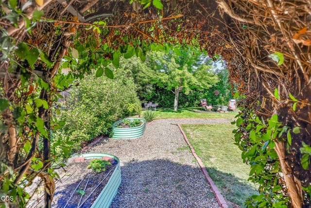 2680 Elliott Avenue, Medford, OR 97501