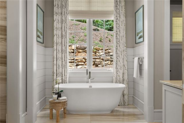 184 Hickory Springs Way, Six Mile, SC 29682