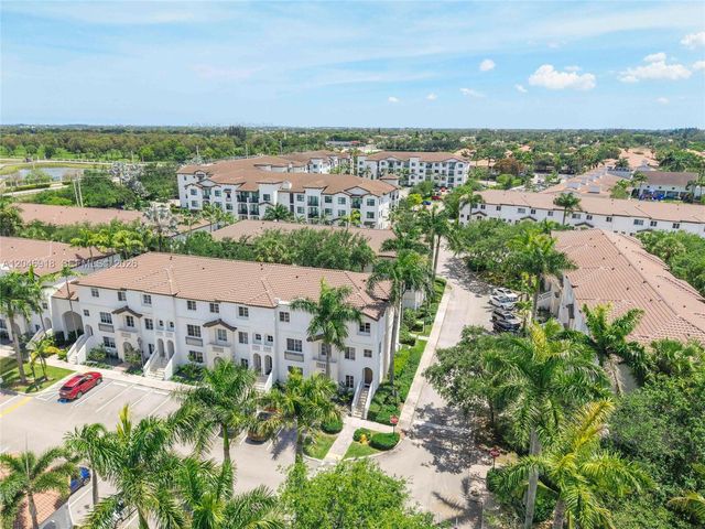 5030 SW 126th Avenue 205, Miramar, FL 33027