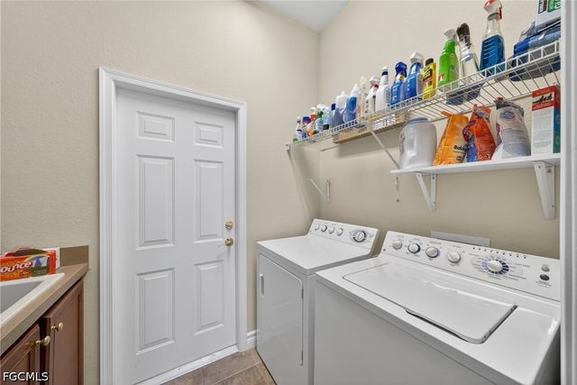 13431 Sabal Pointe DR, Fort Myers, FL 33905