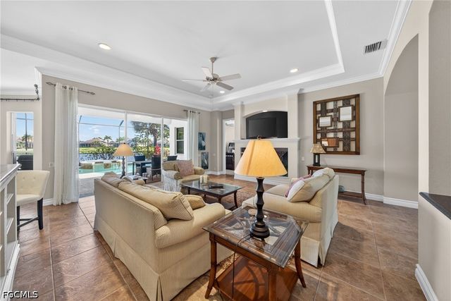 13431 Sabal Pointe DR, Fort Myers, FL 33905