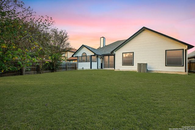 5207 pine lake, San Antonio, TX 78244