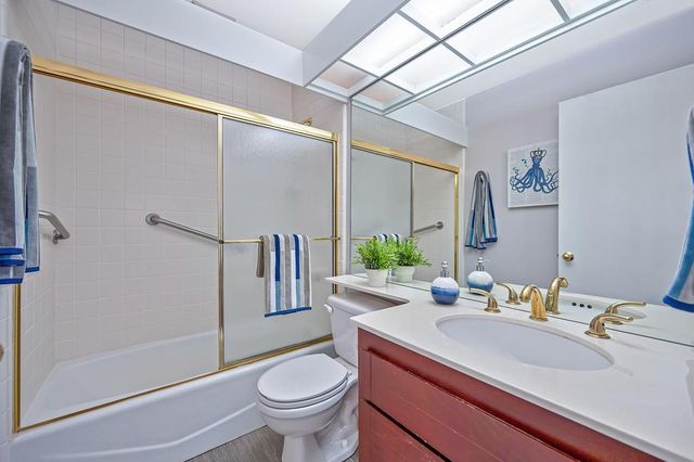 1971 Discovery Village Ln, Gold River, CA 95670