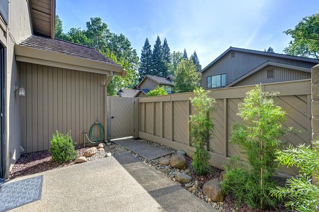 1971 Discovery Village Ln, Gold River, CA 95670