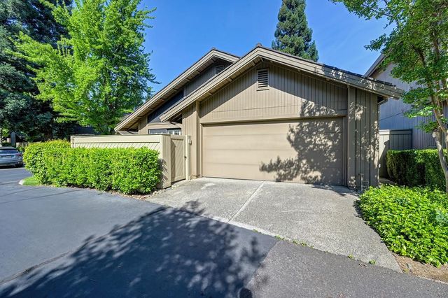 1971 Discovery Village Ln, Gold River, CA 95670