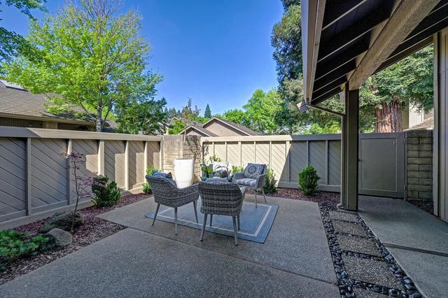 1971 Discovery Village Ln, Gold River, CA 95670