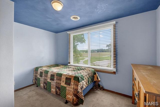 8660 Huch Lane, Columbia, IL 62236