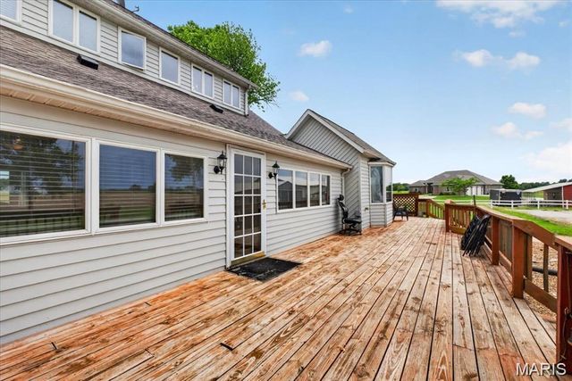 8660 Huch Lane, Columbia, IL 62236