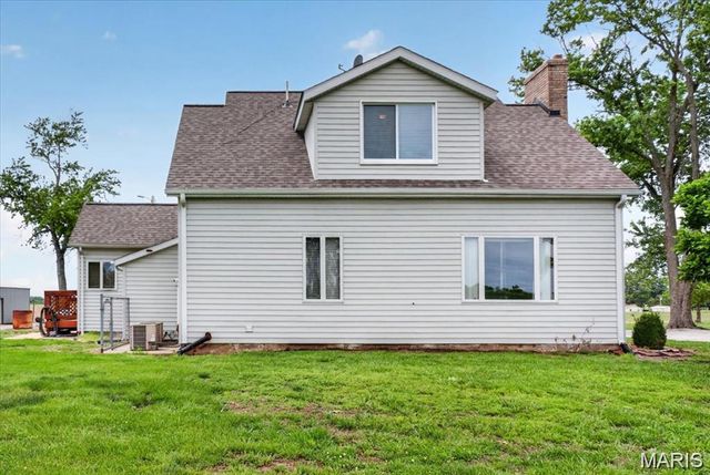 8660 Huch Lane, Columbia, IL 62236