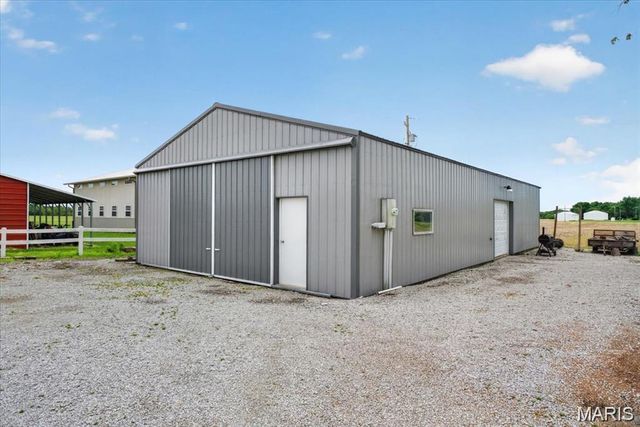 8660 Huch Lane, Columbia, IL 62236