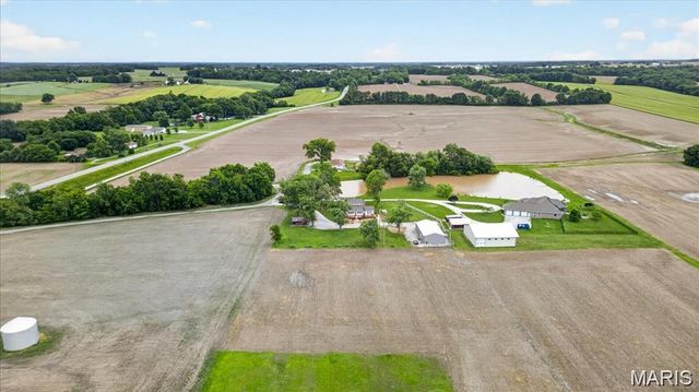 8660 Huch Lane, Columbia, IL 62236