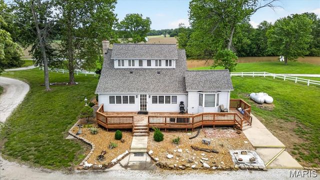 8660 Huch Lane, Columbia, IL 62236