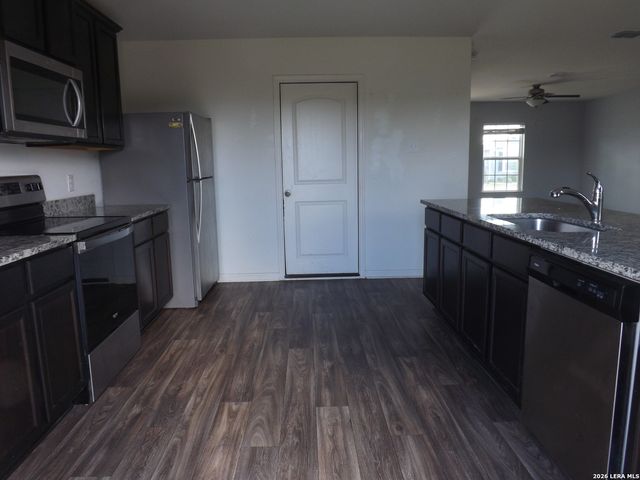 10927 CHATHAM CT, Converse, TX 78109