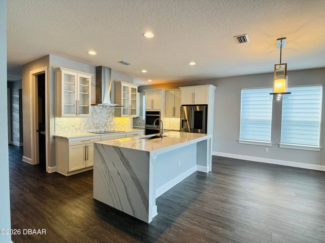 672 Mosaic Boulevard, Daytona Beach, FL 32124