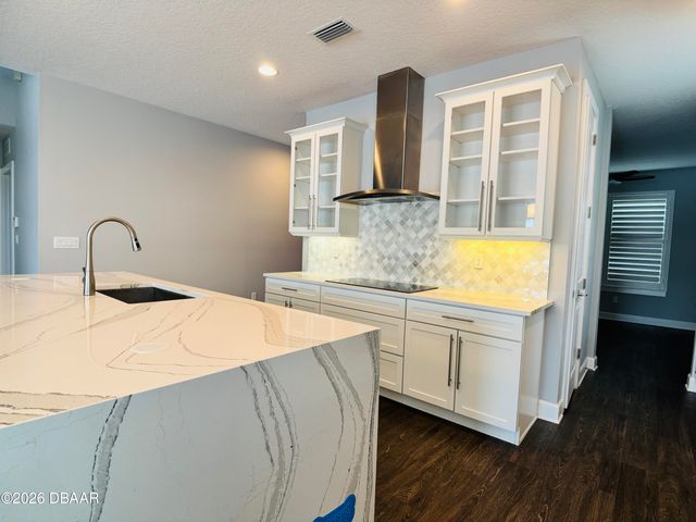 672 Mosaic Boulevard, Daytona Beach, FL 32124