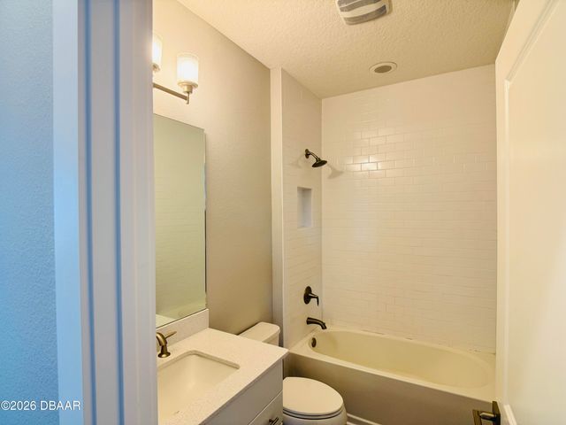 672 Mosaic Boulevard, Daytona Beach, FL 32124