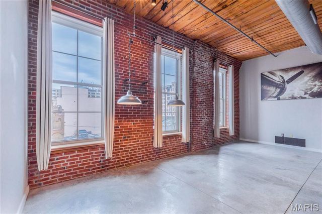 721 N 17th Street 207, St Louis, MO 63103