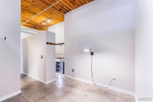 721 N 17th Street 207, St Louis, MO 63103