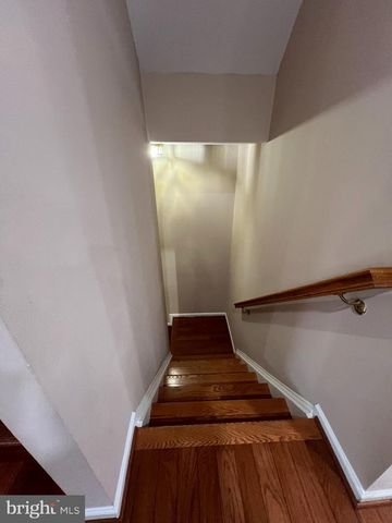 43723 BANSHEE HEIGHTS TER, Ashburn, VA 20148