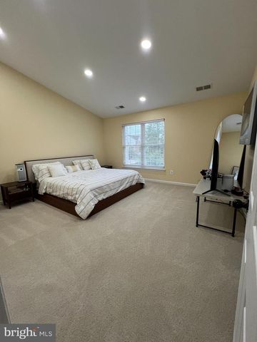 43723 BANSHEE HEIGHTS TER, Ashburn, VA 20148