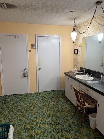 11410 State Hwy 64 E, Tyler, TX 75707