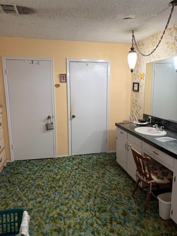 11410 State Hwy 64 E, Tyler, TX 75707