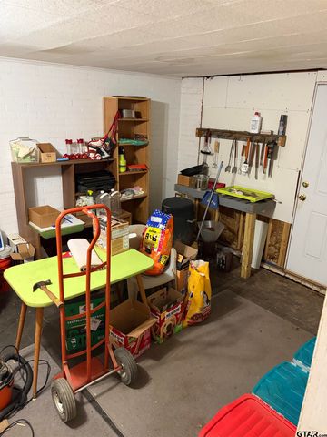 11410 State Hwy 64 E, Tyler, TX 75707