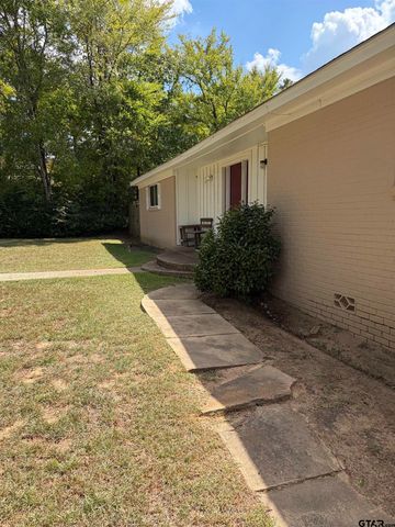 11410 State Hwy 64 E, Tyler, TX 75707