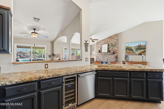 37467 S Ridgeview Boulevard, Tucson, AZ 85739