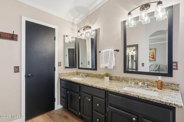 37467 S Ridgeview Boulevard, Tucson, AZ 85739